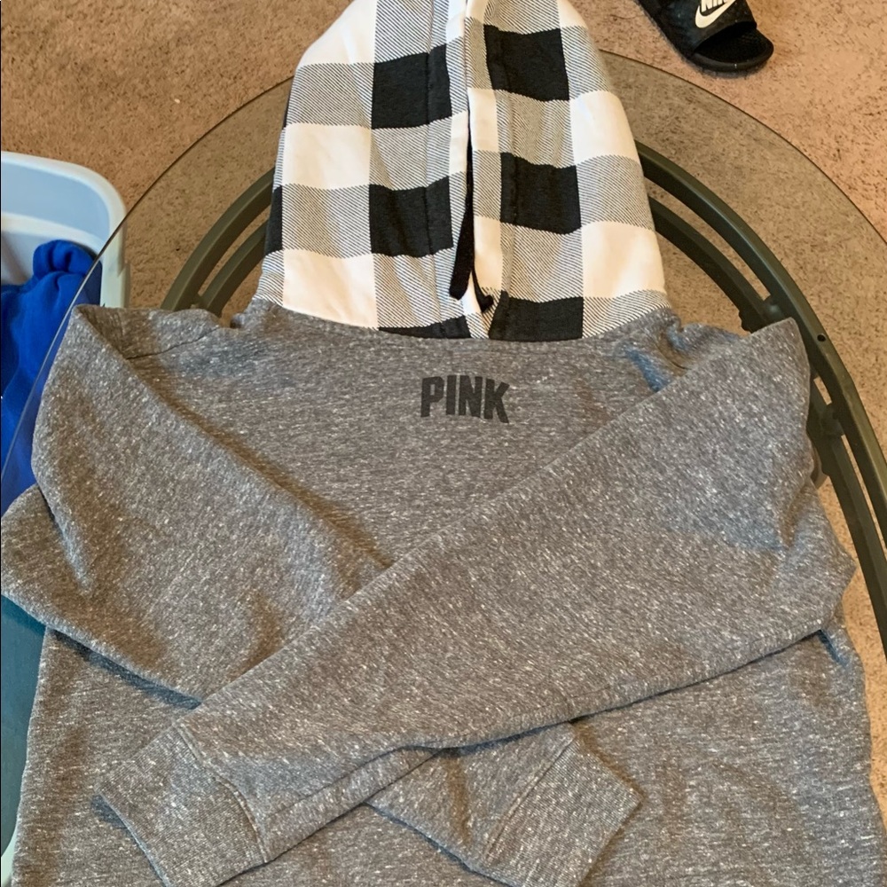 Warm VS pink hoodie